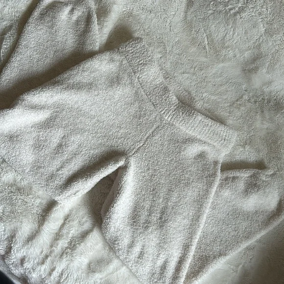 Fuzzy Teddy White Pajama Pants - Picture 2 of 5